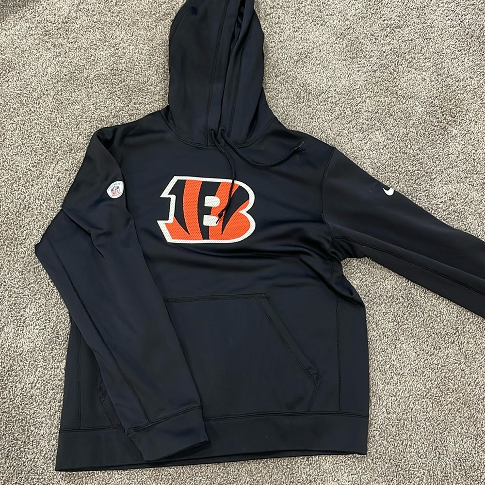 Nike therma fit bengals hoodie